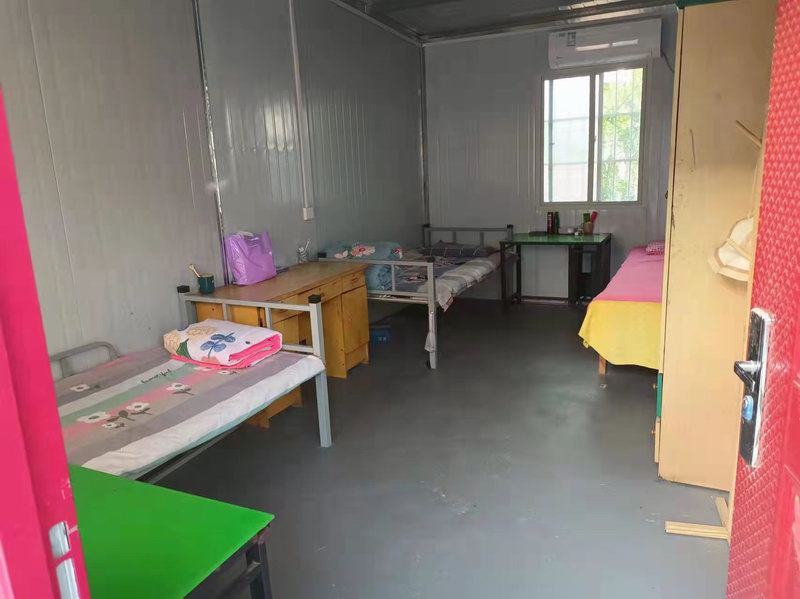 干净舒适的员工宿舍